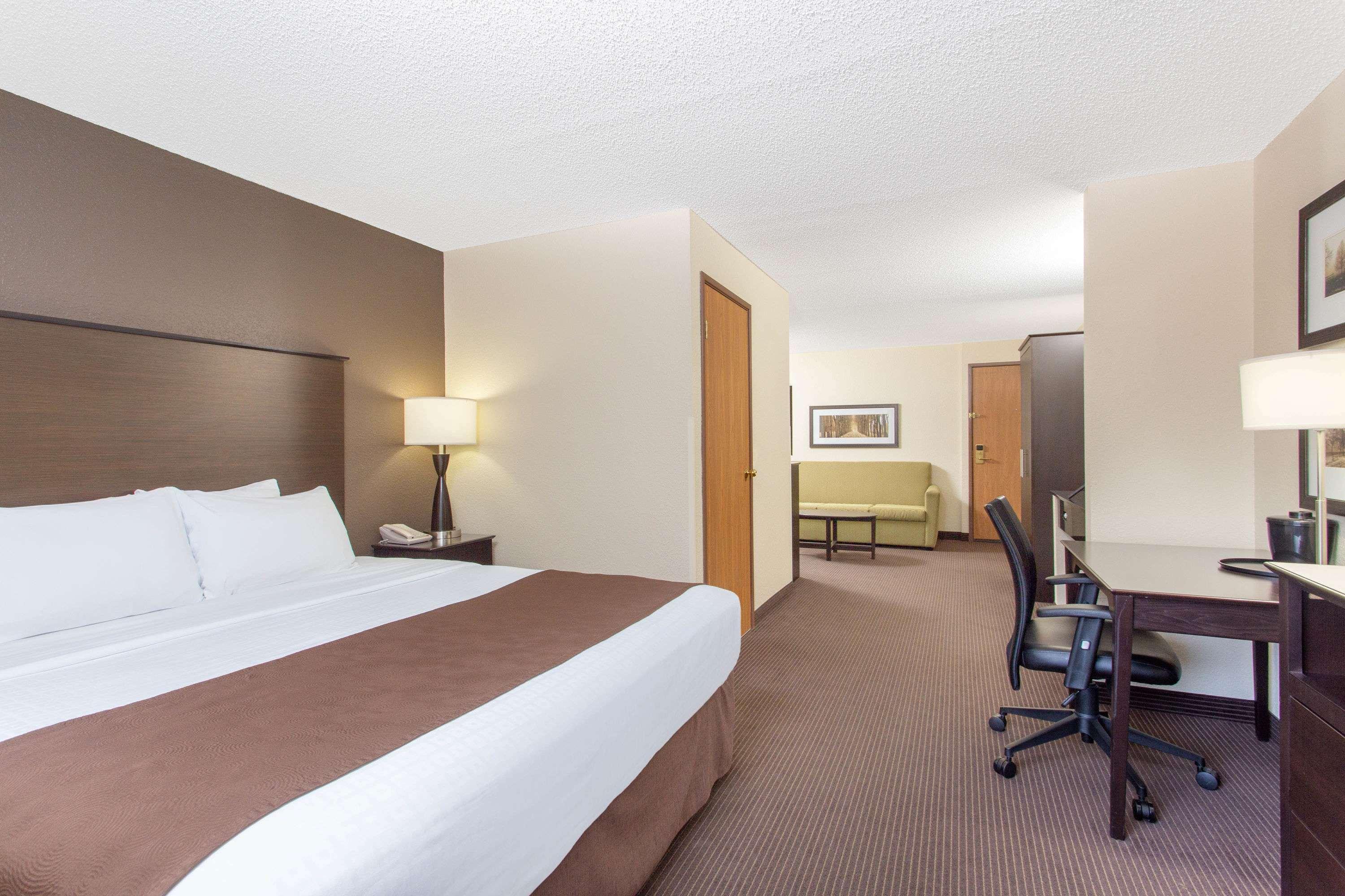 Americinn By Wyndham Rhinelander Esterno foto